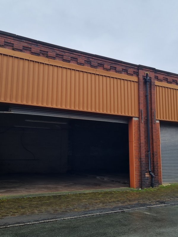 Unit 1 & 2 , Lord Street, AshtonunderLyne, OL6 8LJ Breakey & Nuttall