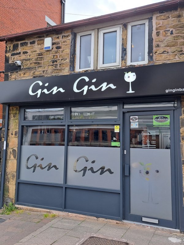 1 Milnrow Road, Shaw, Oldham, OL2 8AP Breakey & Nuttall