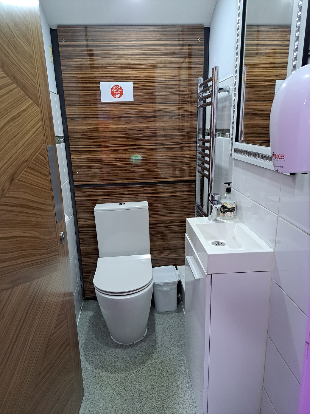 1 Milnrow Road, Shaw, Oldham, OL2 8AP Breakey & Nuttall