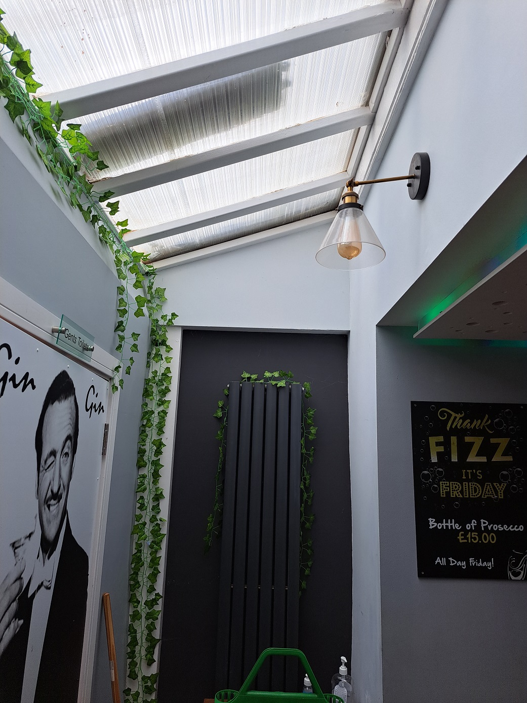 1 Milnrow Road, Shaw, Oldham, OL2 8AP Breakey & Nuttall